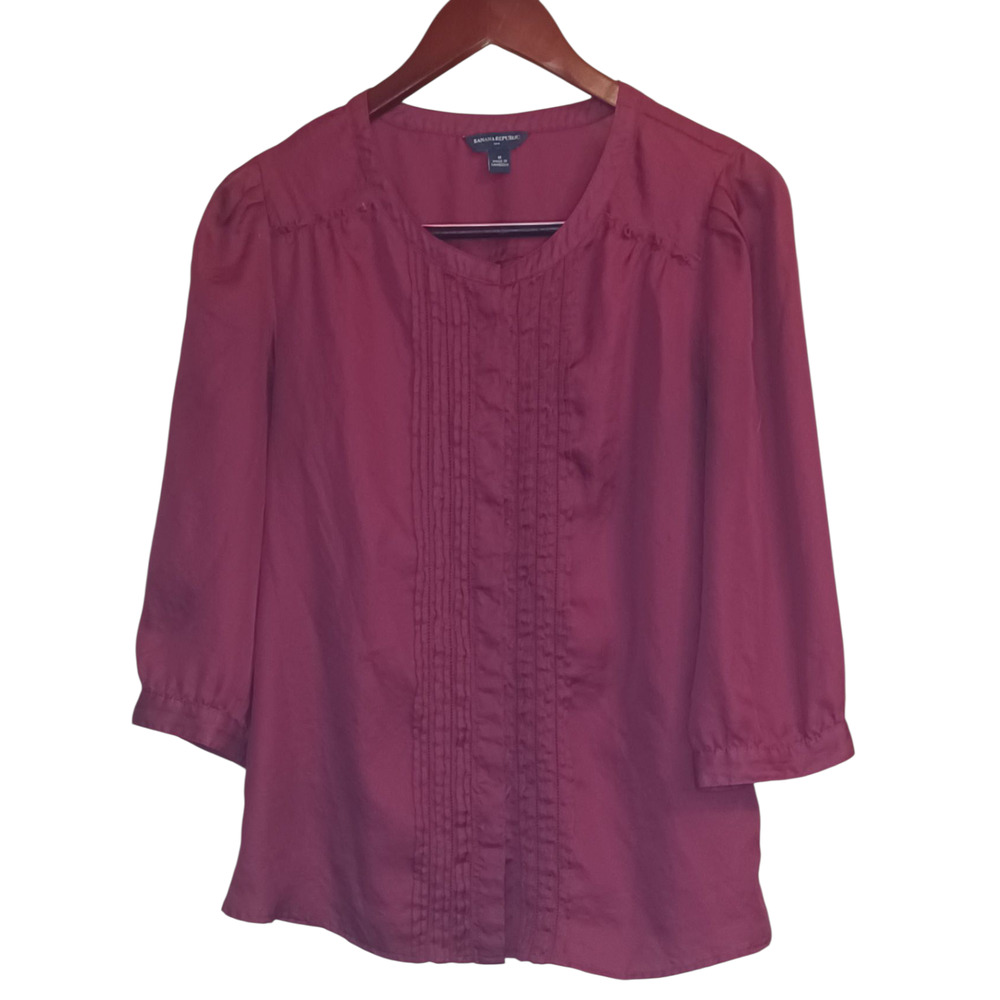 Women's Banana Republic Medium Red Ruffled Long Sleeve Ruffled Blouse